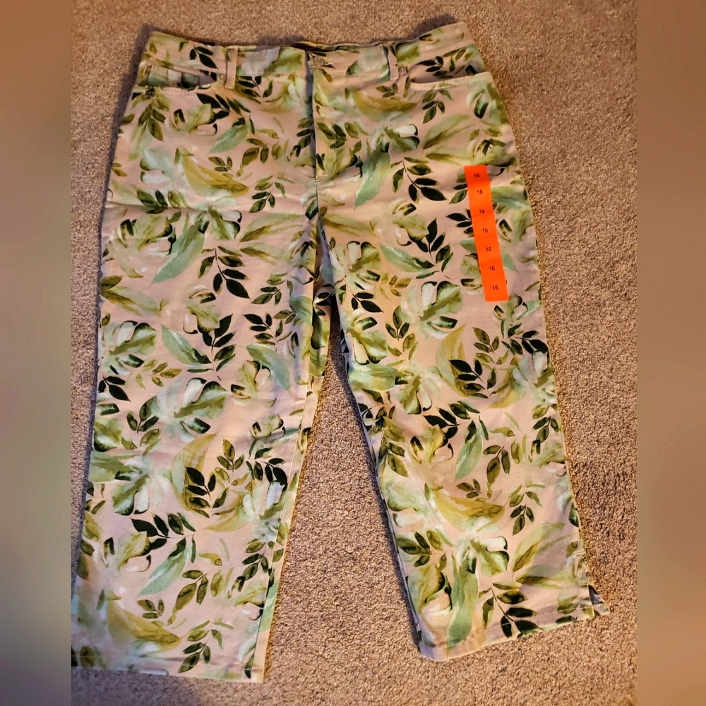 Capri Pants
